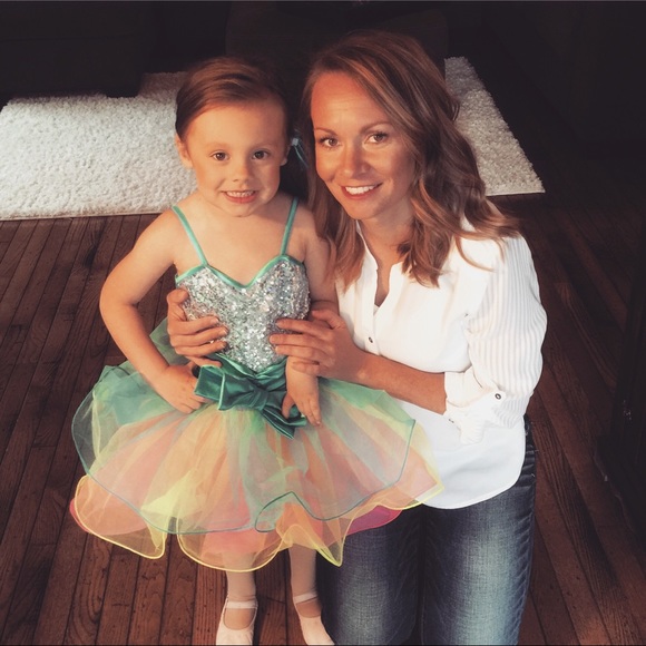 Meet your Posher, Sara - Picture 3 of 3